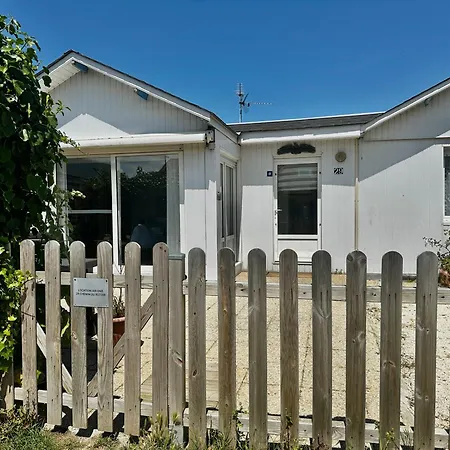 Σπίτι διακοπών Captain's Quarters - Maison En Bord De *