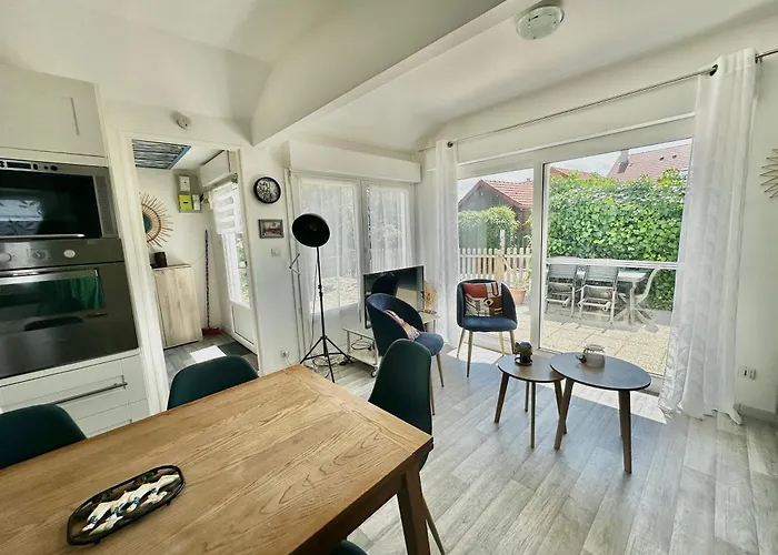 Captain's Quarters - Maison En Bord De * Saint-Come-de-Fresne