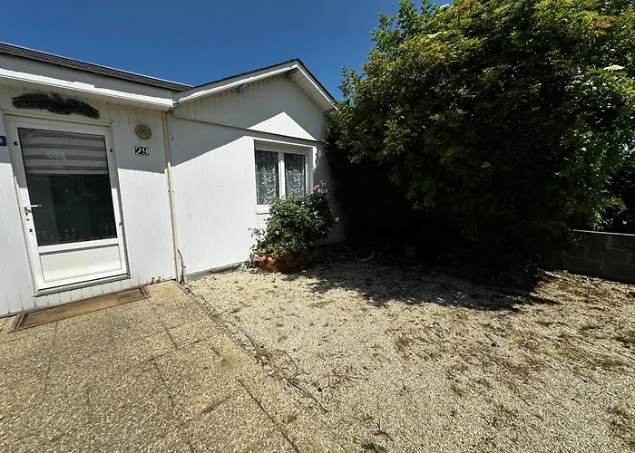 Holiday home Captain's Quarters - Maison En Bord De